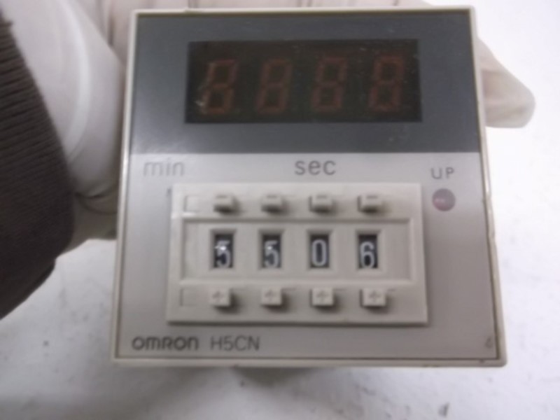 OMRON H5CN-YCN TIMER UNMP