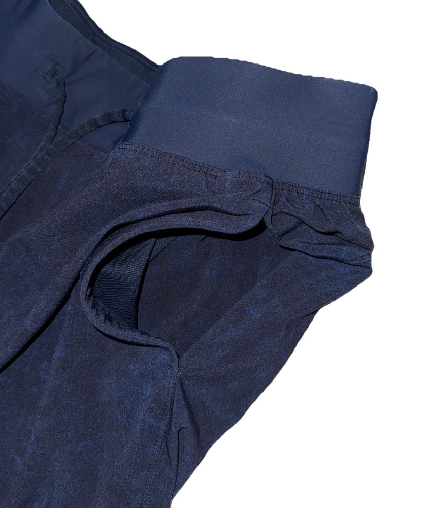 LULULEMON T.H.E. Linerless Short Mens Medium Drawstring Gym Running