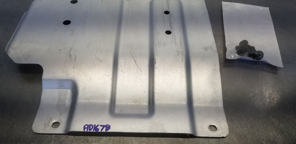 06 GMC SIERRA 2500 FRONT FRAME SKID PLATE