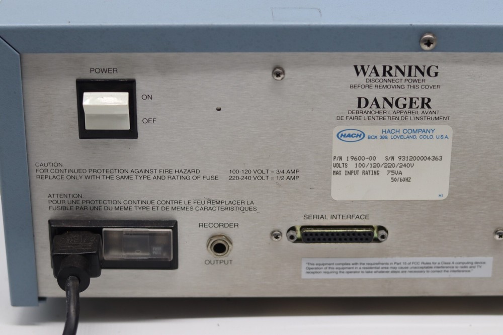 Hach DR/3000 Spectrophotometer