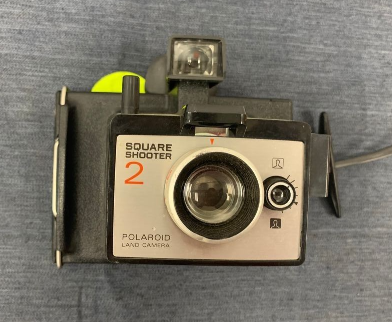 VINTAGE POLAROID SQUARE SHOOTER 2