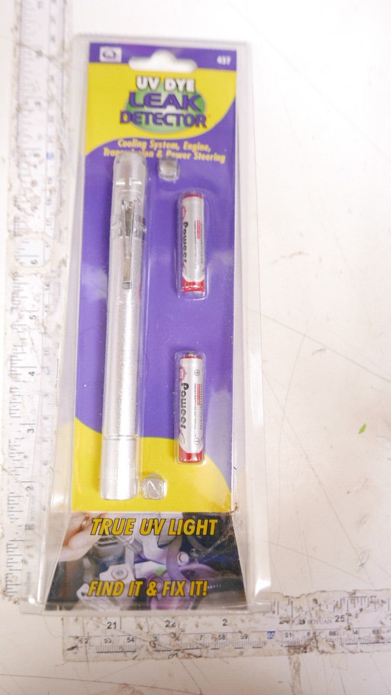 UV Dye Leak Detection UV light with batteries