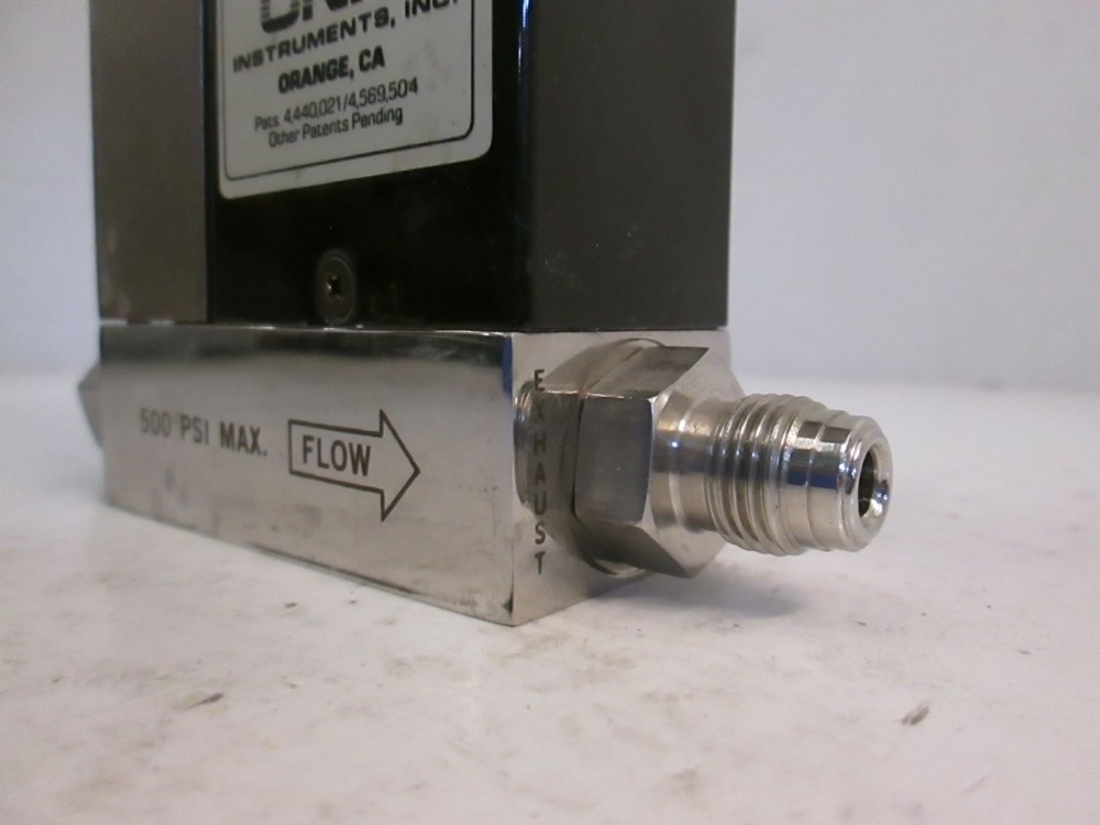 Unit UFC-1500A Mass Flow Controller, Gas, N2, 1 SLPM