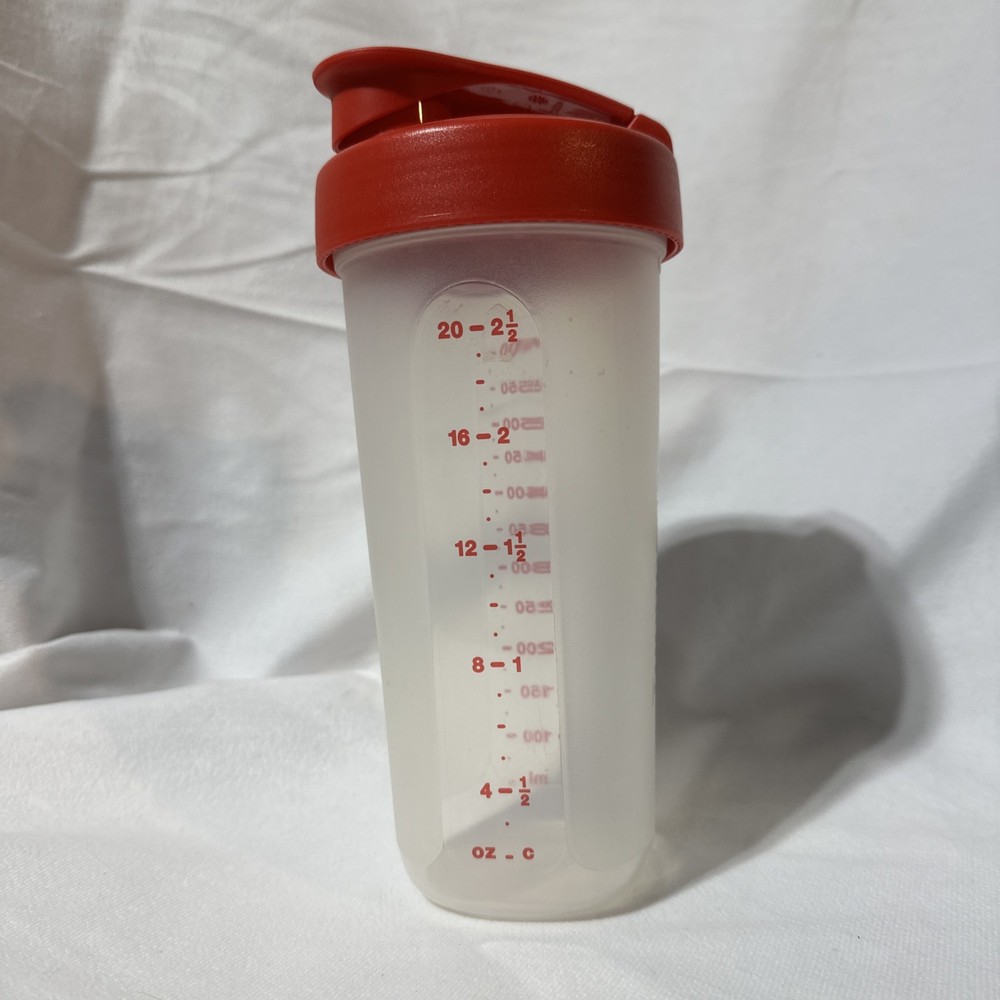 Tupperware Quick Shake Container 23oz Capacity Red Lid EUC