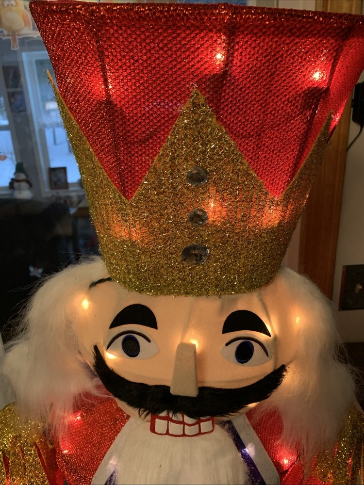 5’ Nutcracker King LED light Up. Red/Gold