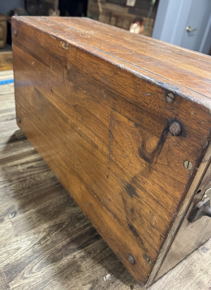 Federal Man&Eng. Corp. Model 804 Signal Generator