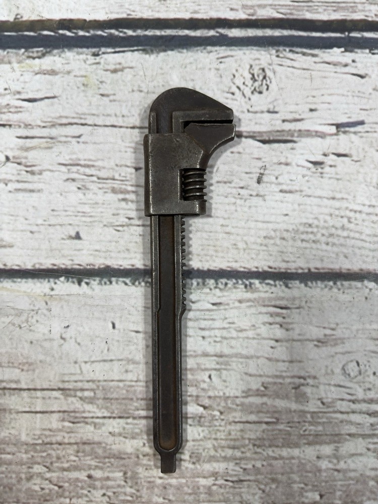VTG Ford USA Adjustable Monkey Pipe Wrench "M" 9 Inch Script Logo Marked Tool