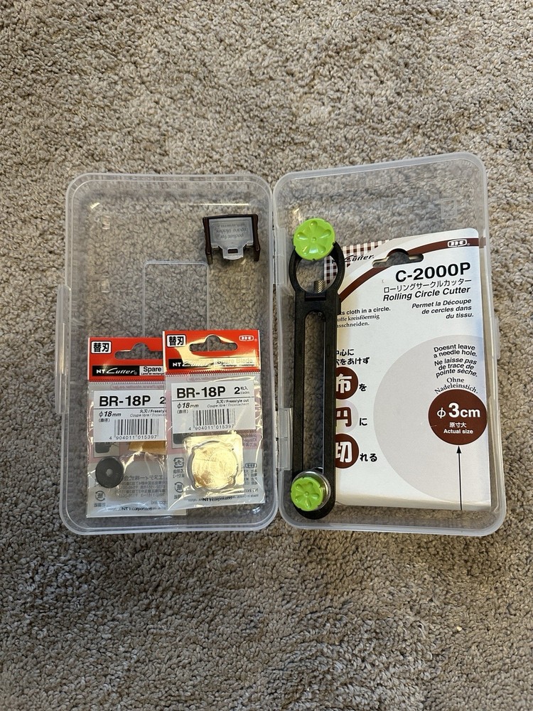 C 2000P Rolling Circle Cutter With Two Extra Blades