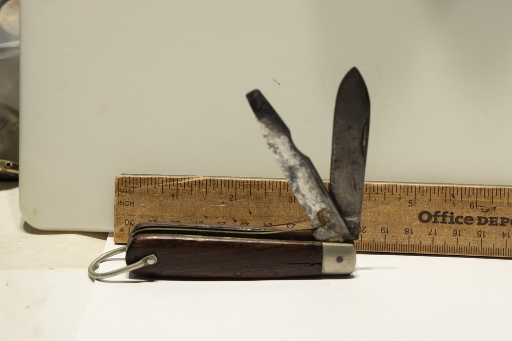 Vintage Kuttmaster 2 Blade Pocketknife