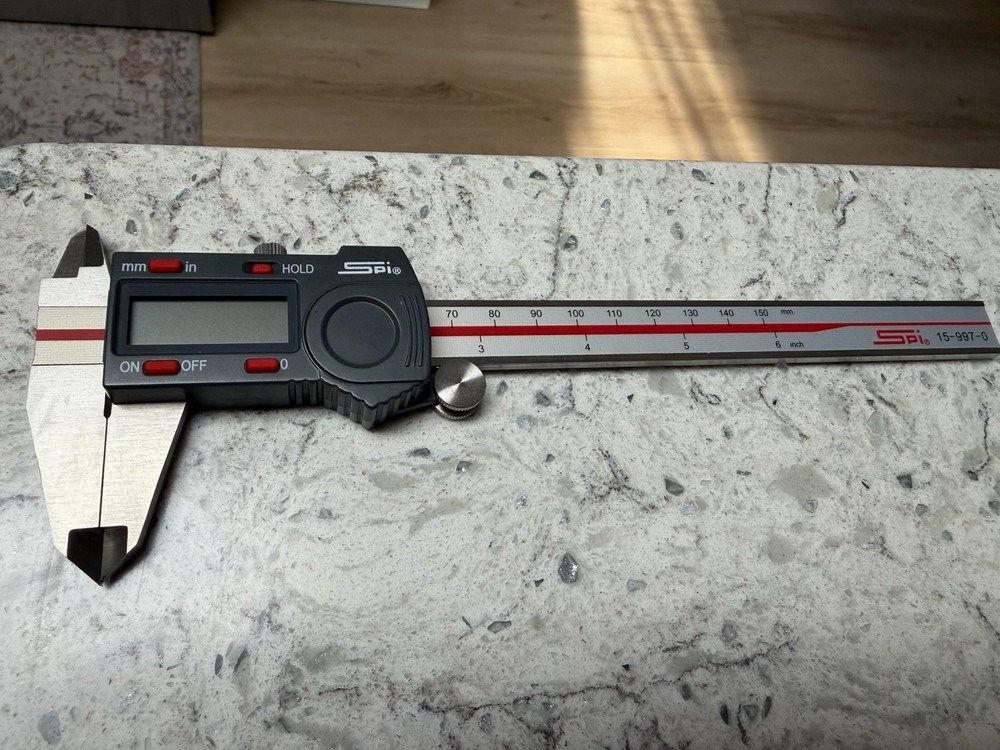 SPI Electronic Caliper, 0-6 inch (0-150mm) Range, 0.0005" Resolution + Case