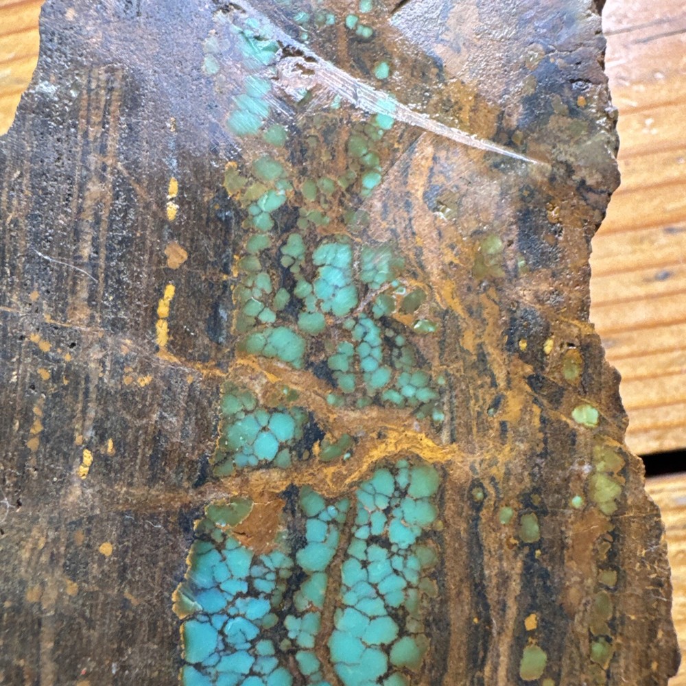 Natural Hubei Green Spider Web Pattern Two Pound , One Inch Thick Layer Through