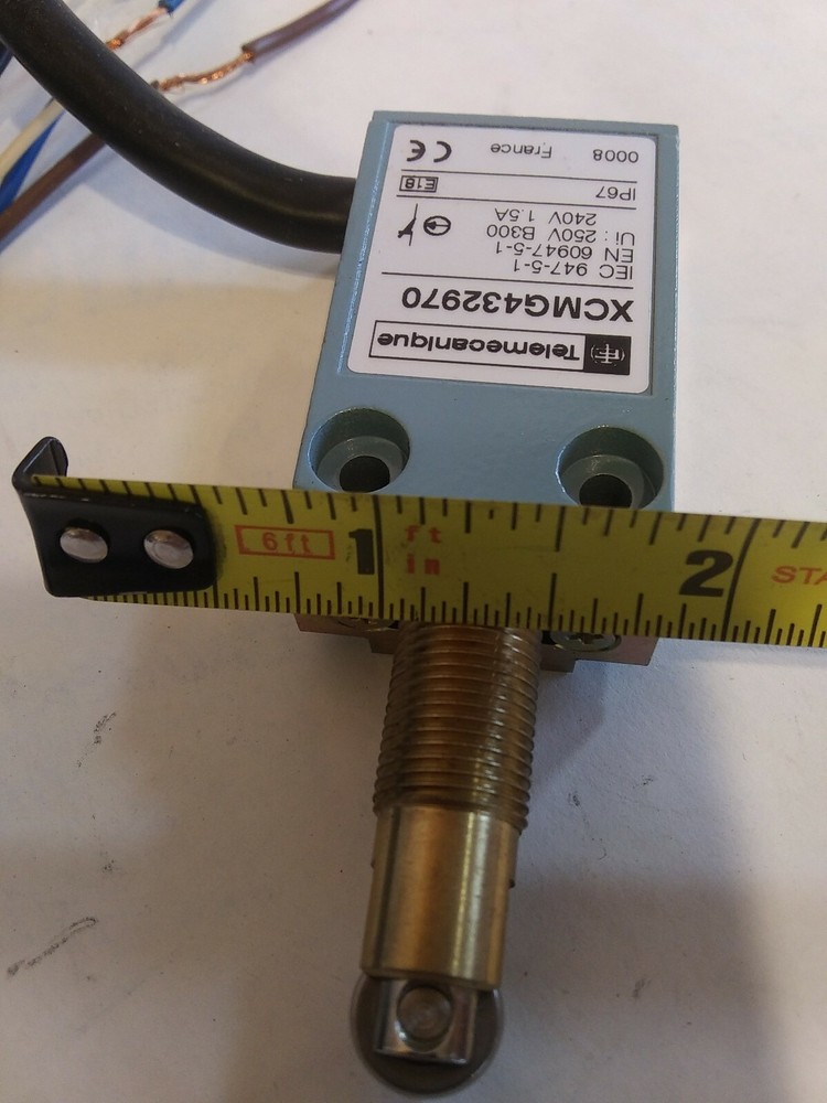 Telemecanique XCM G432970 Limit Switch