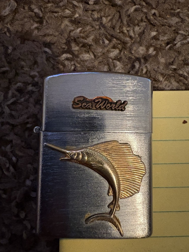Vintage Sea world Lighter