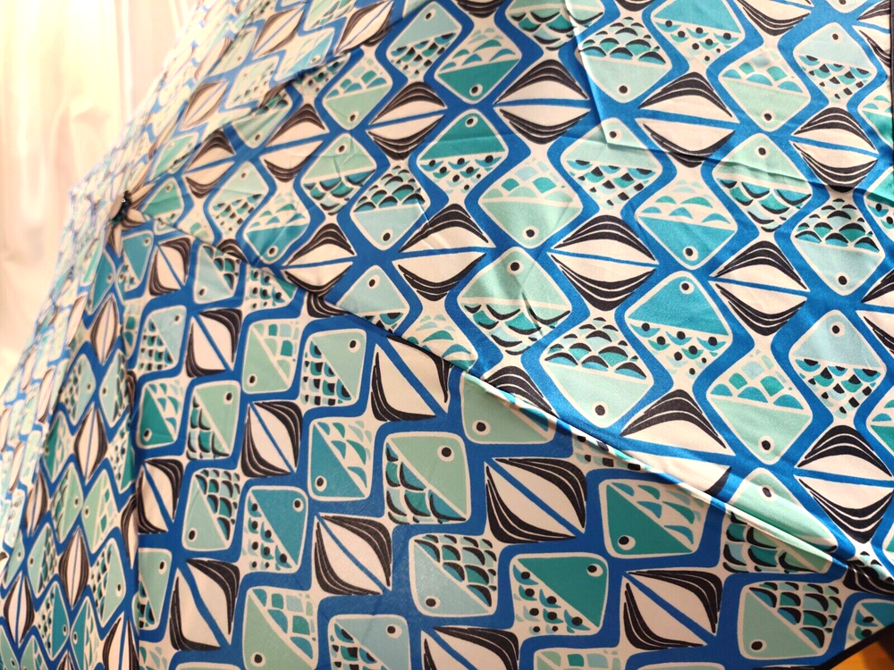 Vera Bradley's UMBRELLA in GO FISH BLUE Pattern, Auto Open/Close, Fish, NWT