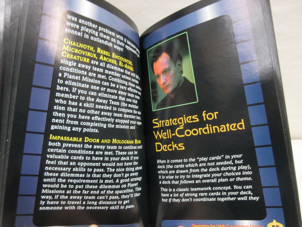 Star Trek Next Generation Customizeable Card Game Official Player's Guide 1995