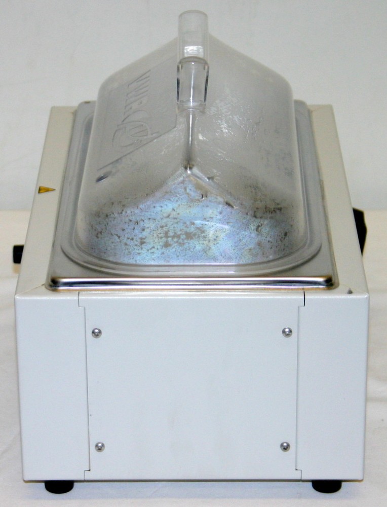VWR DIGITAL WATER BATH, CATALOG # 89032-212, 2L CAPACITY