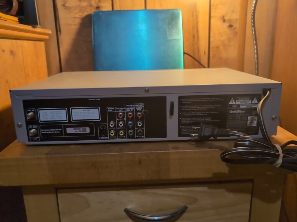 Goldstar VM681M DVD VCR Combo Player No Remote Tested