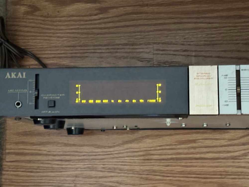 Akai Clarity EA-M7 Equalizer Spectrum Analyzer Fully Tested
