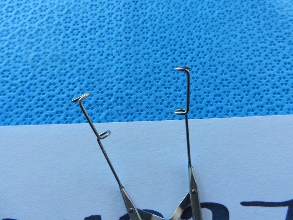 D4327 Walcott Surgical Ophthalmic Retractor