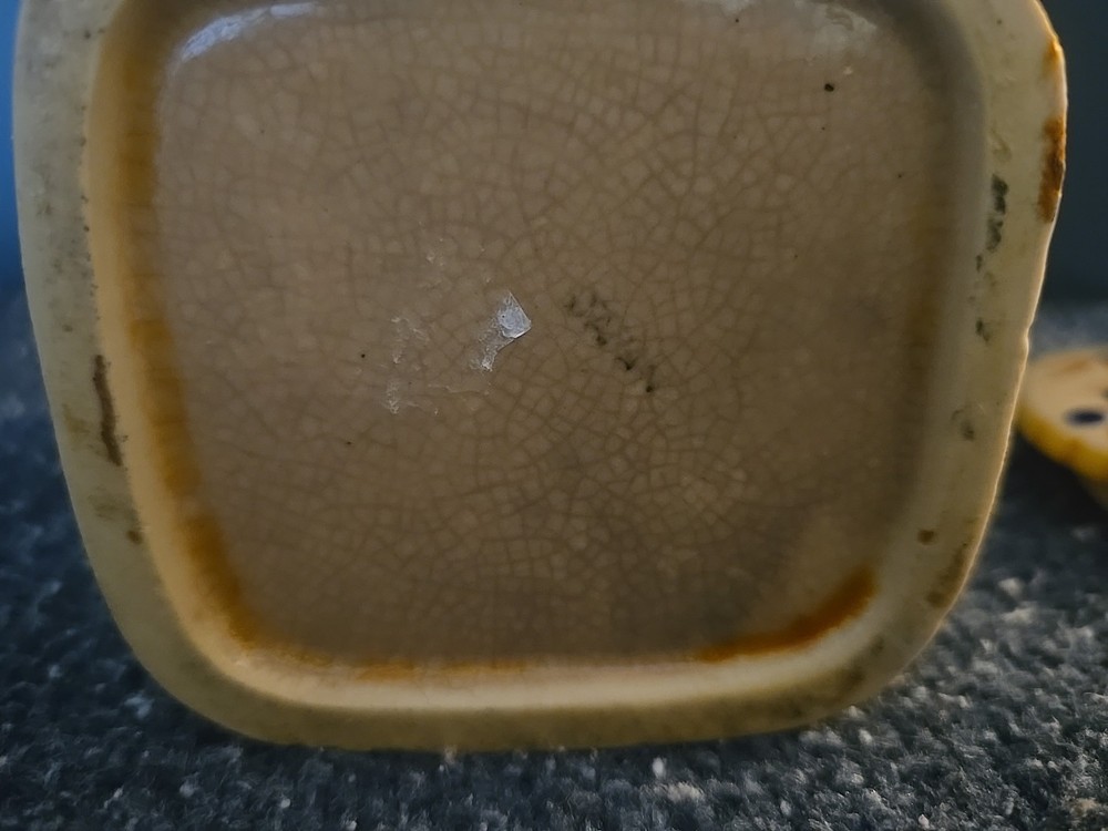 Vtg Maruhon Ware Spice Container. Ceramic Handpainted Floral Design. Sm. Chip