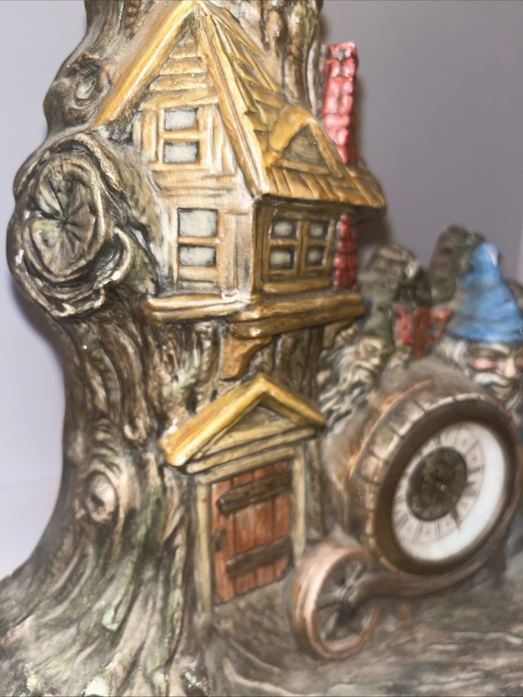 VINTAGE GERMANY CERAMIC GNOME IN TREEHOUSE CLOCK