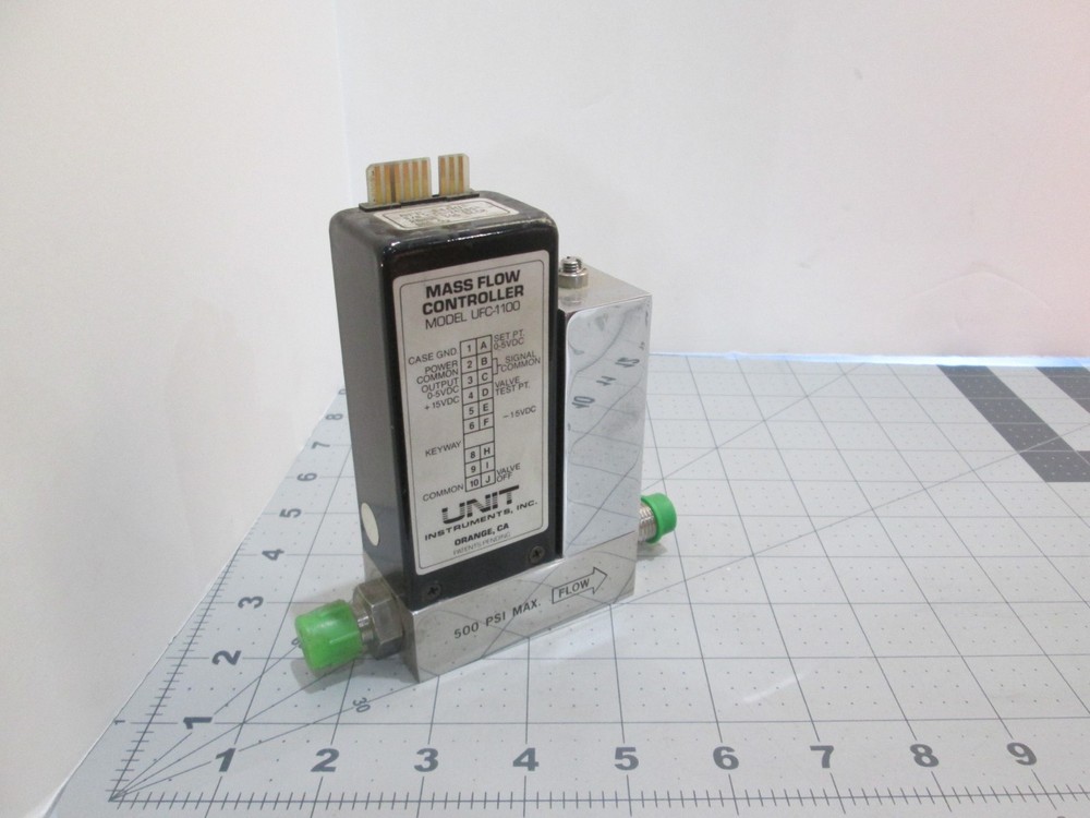 Unit, UFC-1100, O2, 300 SCCM, Mass Flow Controller, Used