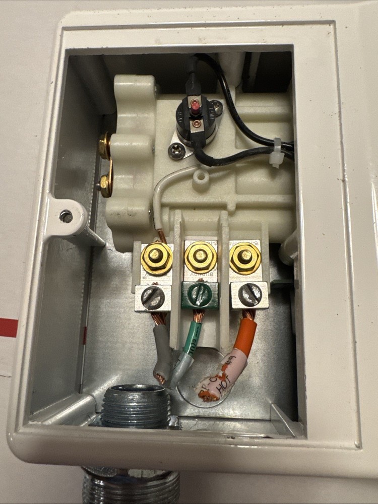 Chronomite Electric Tankless Water Heater,277V -12L/277 110F Chronomite -12L/277