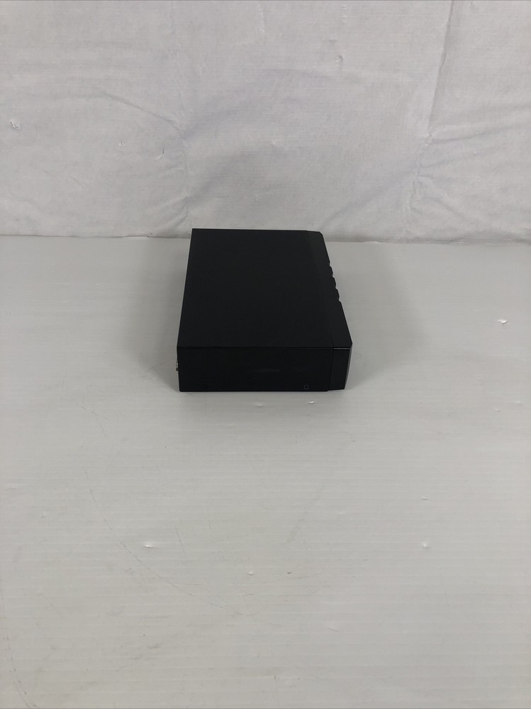 Black Box KV7011A KVM Switch ServSwitch Pro PS/2 USB Servers VGA