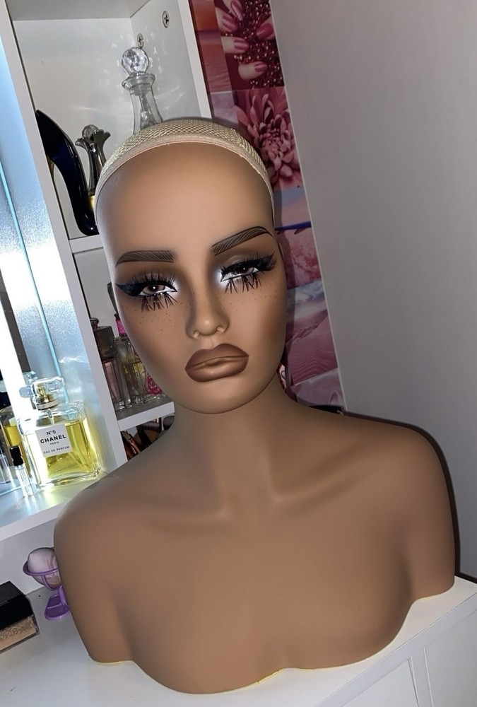 Full Makeup mannequin head