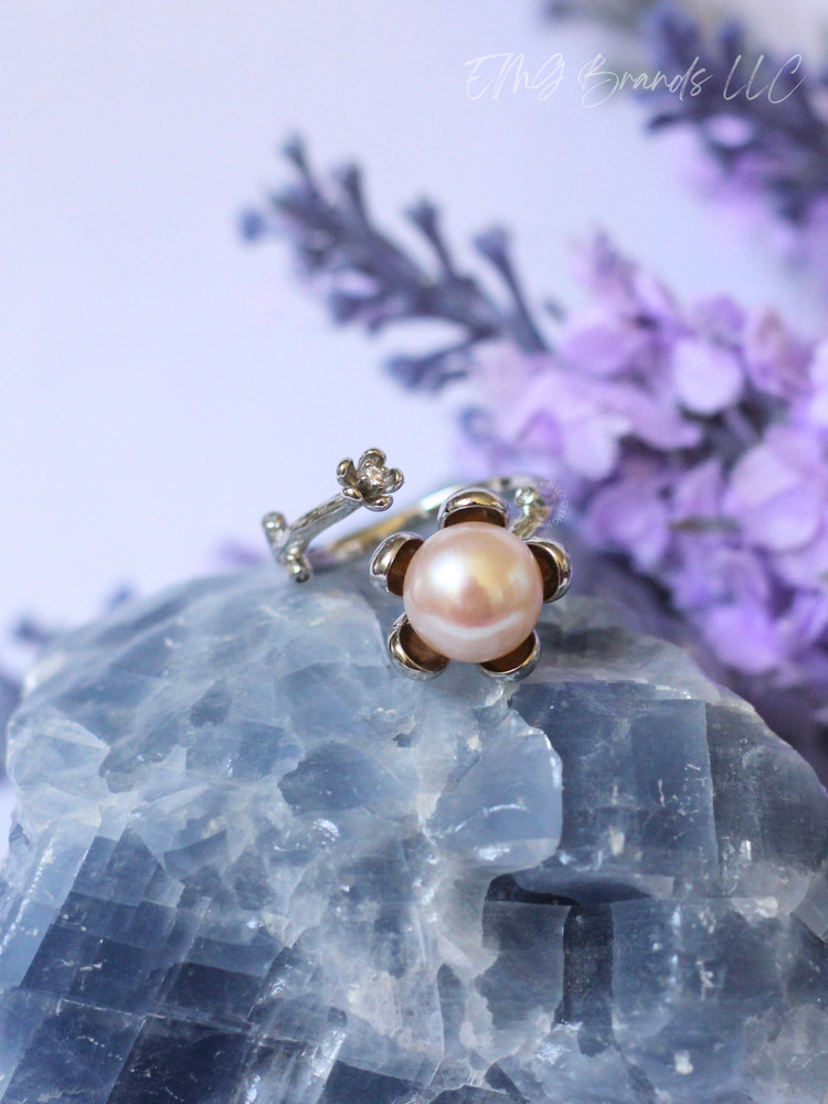 White Edison Pearl Sakura Pink Overtone Ring
