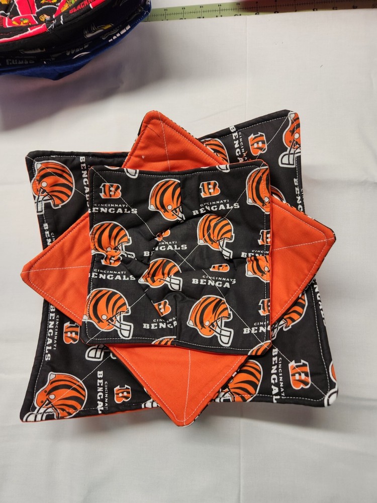 Cincinnati Bengels  microwave bowl cozy sets