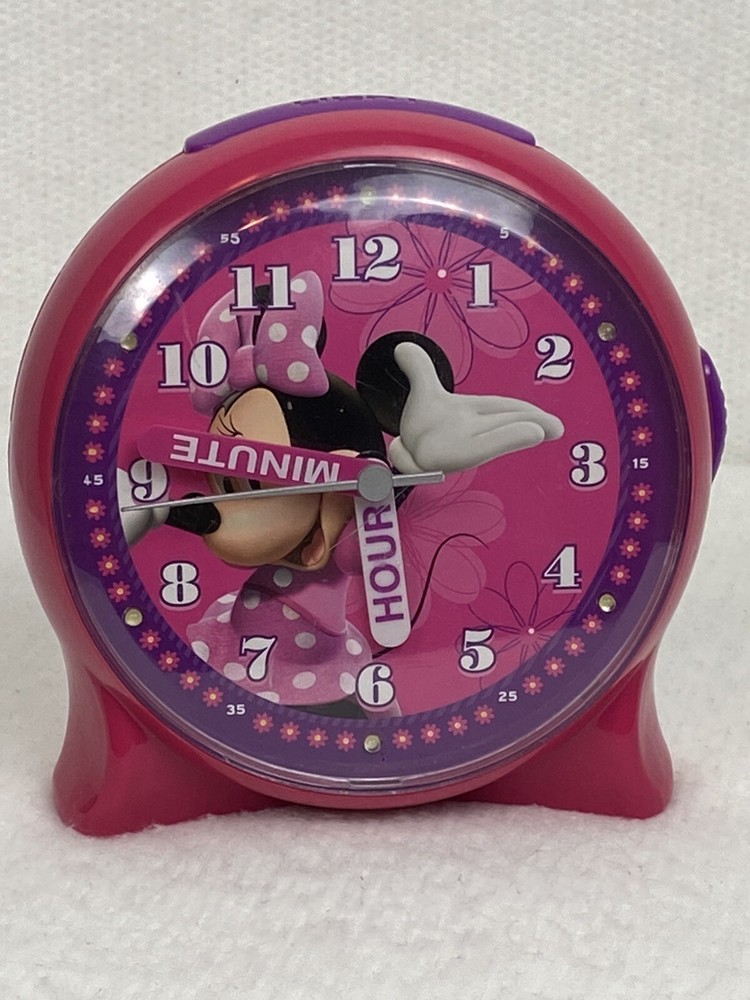 DISNEY MINNIE MOUSE PINK CLOCK CLASSIC
