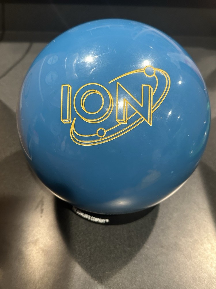 NIB #14 Storm Ion Pro Solid Bowling Ball