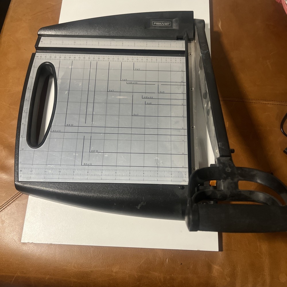 Fiskars Paper Trimmer With Handle Large Portable High Quality