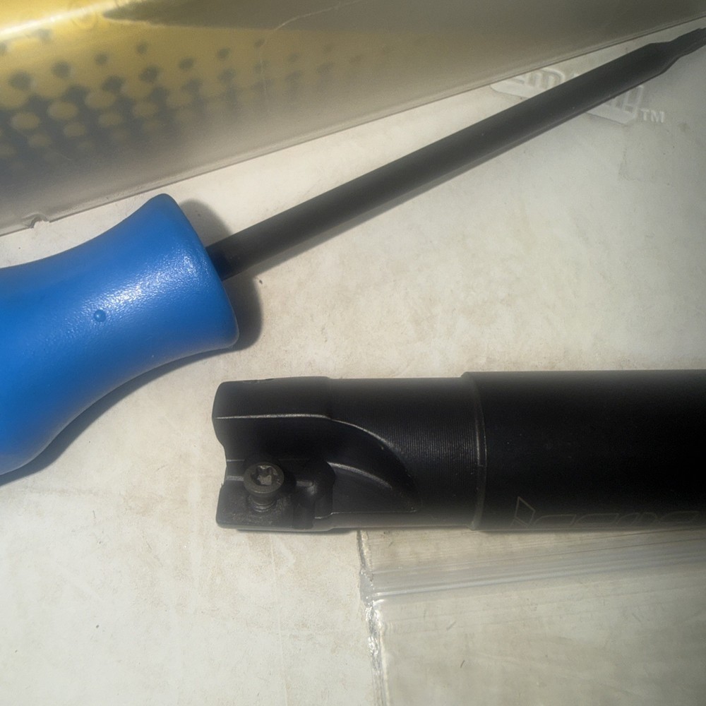 Iscar HM90 E90A-D.62-2-W.62 Indexable End Mill