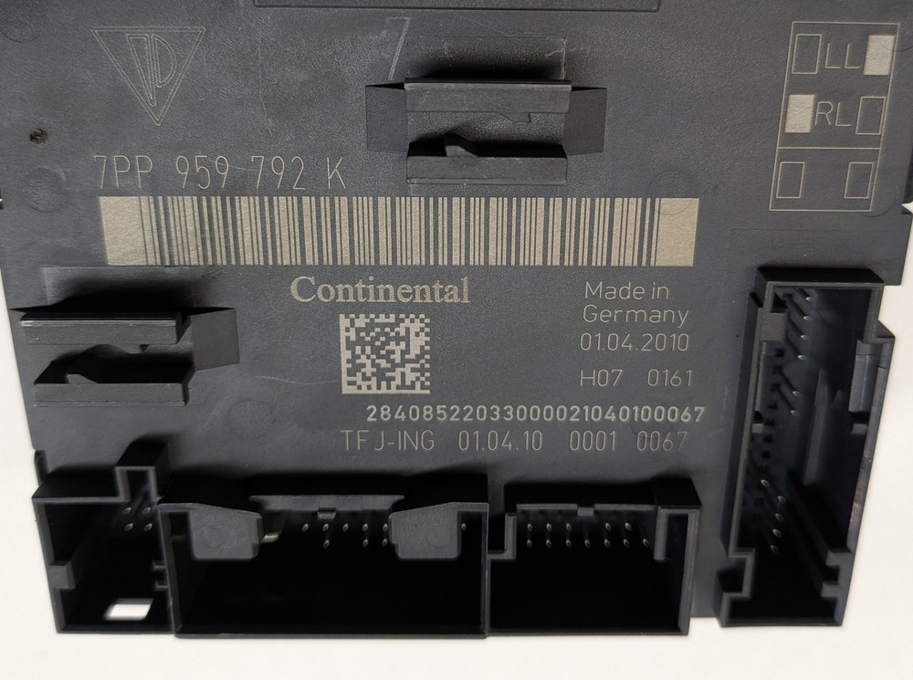 2011 PORSCHE CAYENNE (958) FRONT RIGHT PASSENGER DOOR CONTROL MODULE