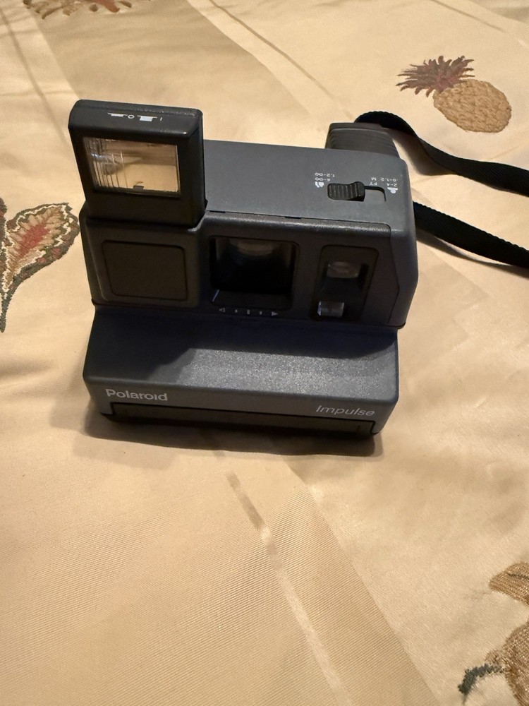 Polaroid Impulse Camera With Built In Flash. Vintage. Untested