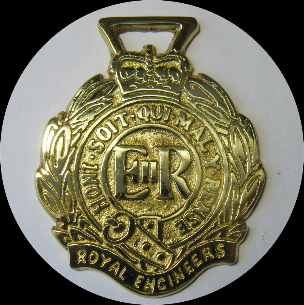 ROYAL ENGINEERS  Horse brass (N596)