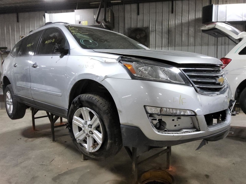 2013 Chevy Traverse Passenger Front Headrest Only Gray Leather
