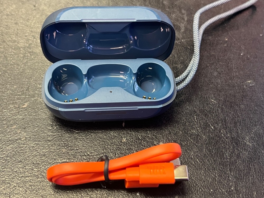 JBL Reflect Mini NC True Wireless CHARGING CASE ONLY-BLUE