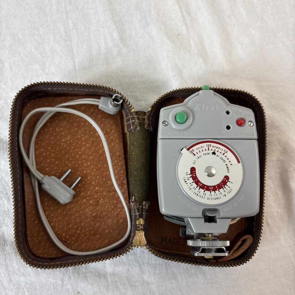 Ricoh Bc-605 Flash Unit With Case Untested