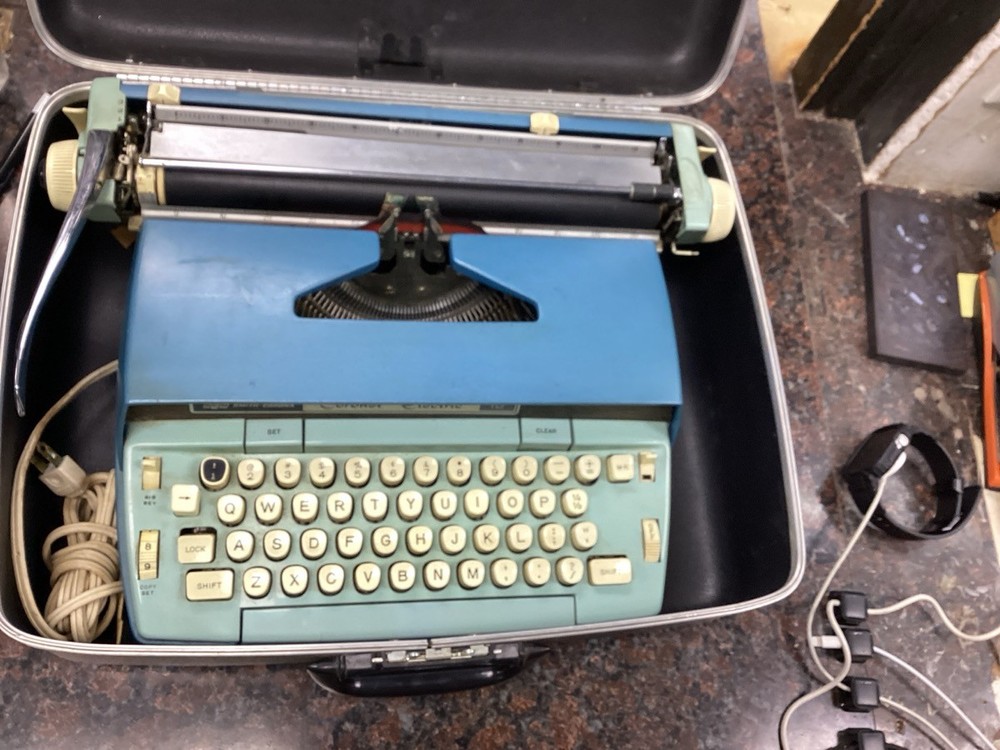 SMITH CORONA CORONET ELECTRIC 12 (AST004309)