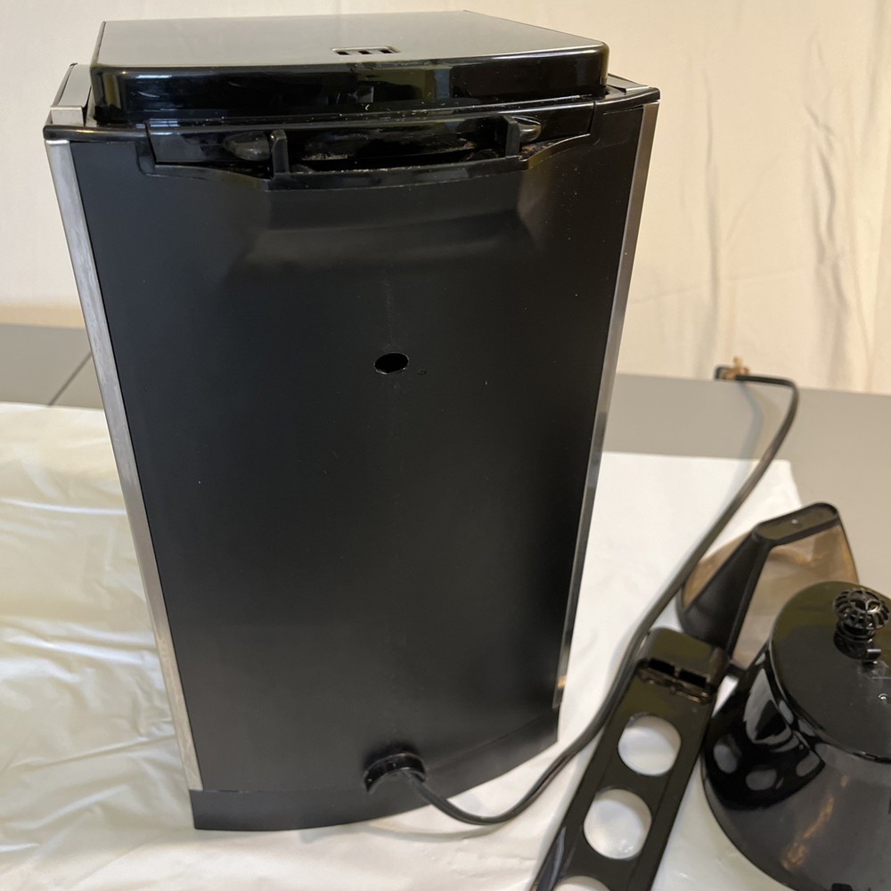 Cuisinart DCC-2750 Extreme Brew 12-Cup Programmable Coffee Maker Silver & Black