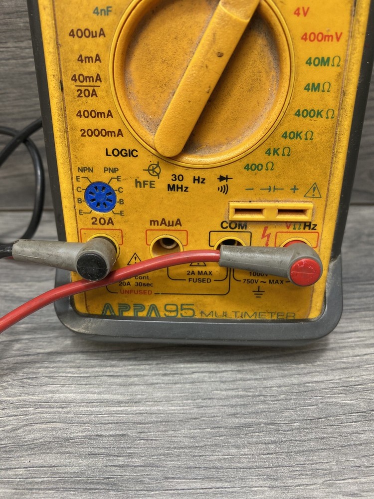 Appa95 Multimeter with test probes and rubber case