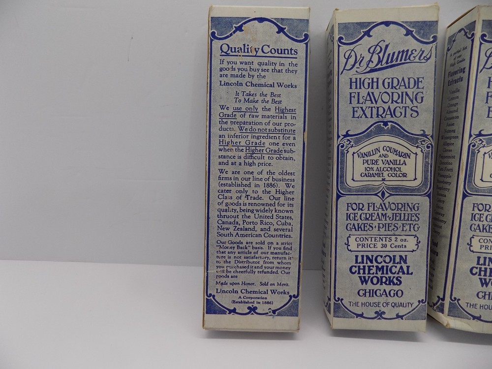 Vintage Dr. Blumers High Grade Flavoring Extracts Vanilla Empty Boxes for 2 Oz