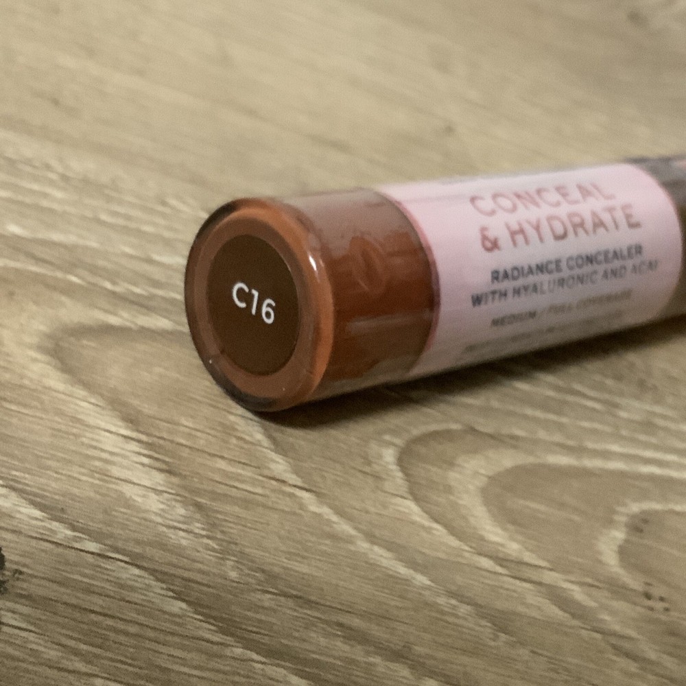 📀 REVOLUTION Conceal &Hydrate Radiance Concealer -Medium/Full Coverage C16 NEW