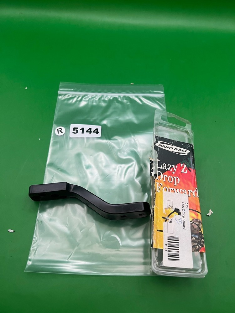 Lazy Z Drop Forward Black