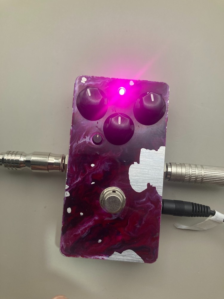 Leqtique 9/9 Distortion Effect Pedal from JP