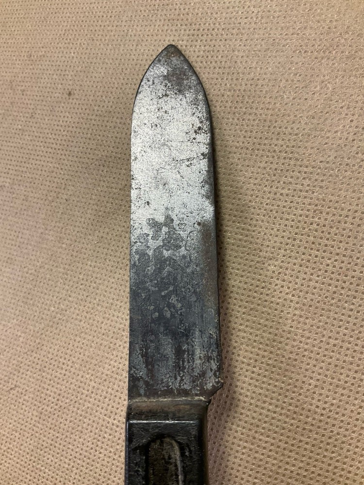 US 1941 Dated Knife - L.F&C. Cast Plastic Handle
