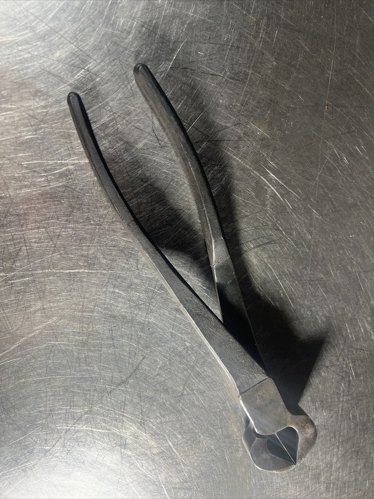 Vintage Blacksmith Nail Puller Electrician Pliers
